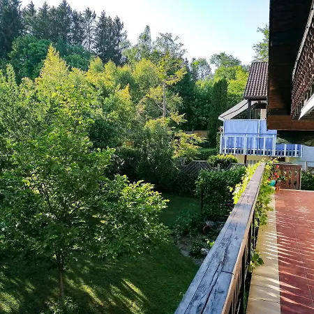 Walnut House Feriehus *